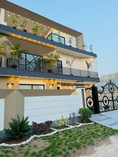 Buch Executive Villas 10 Marla House 1 Year Warranty Modern Elevation Manik Block House For Sale