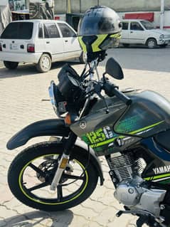 YBR 125G Matt Grey (with Helmet, bike cover) . Just like Brand New.