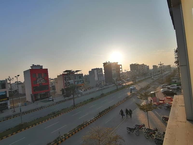 A Prime Location Residential Plot Of 10 Marla In Park View City - Overseas Block 2