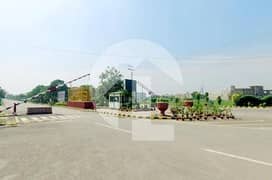 Hot location of F block Facing park plot