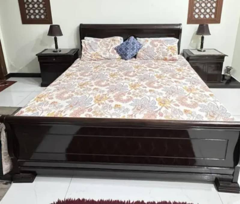 King size double bed with side tables with mattress 3