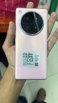 Infinix zero 40 16/256 pta approved