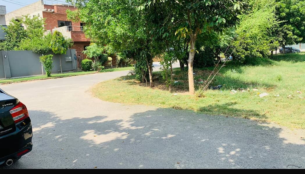 Corner/ Park Facing Plot 6