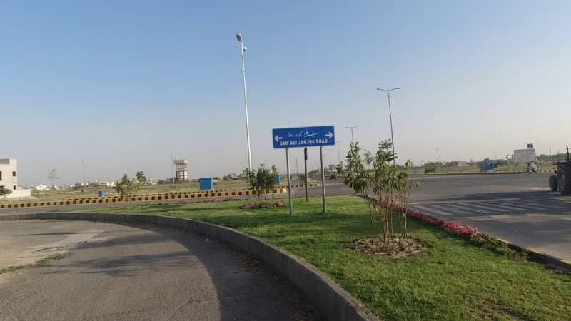 DHA PHASE 7 BLOCK W, 1 KANAL HOT LOCATION PLOT AVAILABLE FOR SALE ON REASONABLE PRICE 5