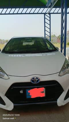 Toyota Aqua 2015
