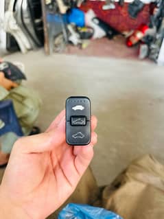 Honda civic 2005 model sunroof buten available orijnl