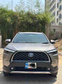 Corolla Cross 1.8 Hev X full options in Mint Contion
