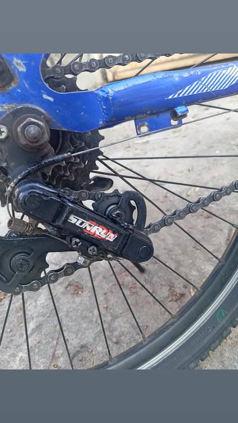 Imported bicycle with gears in Ok condition get and go 7