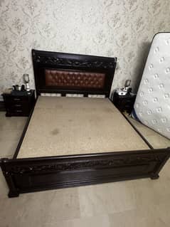 Solid wooden king size bed set