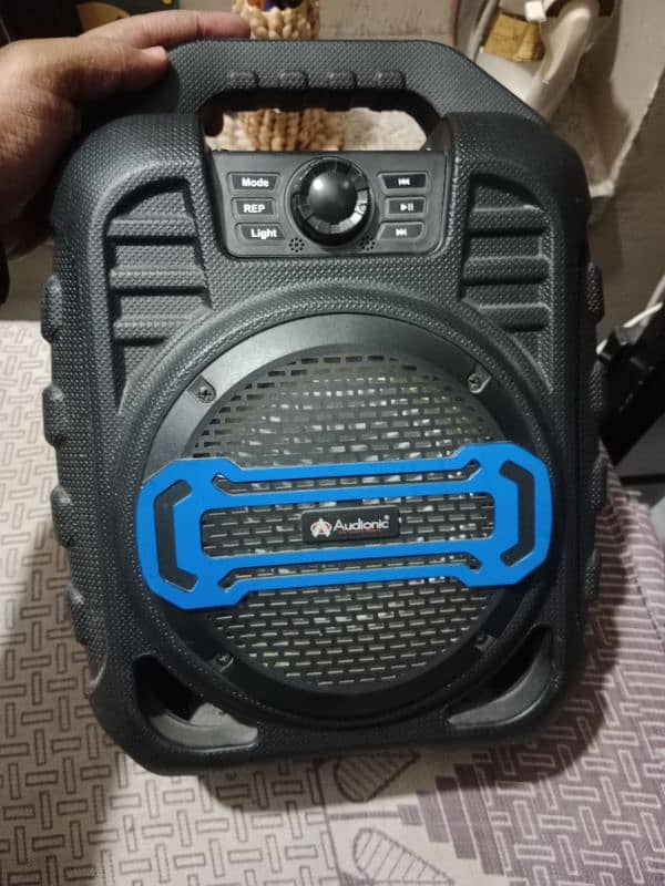 speaker 0