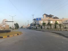 5 Marla Plot For Sale N Block Major Road New City