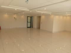 06 MARLA BRAND NEW IMPRESSIVE MEZZANINE FLOOR FOR RENT