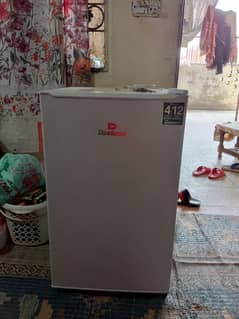 DAWLANCE REFRIGERATOR