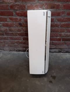 orient ka ac ha use ma ha lekin saf halat ma ha