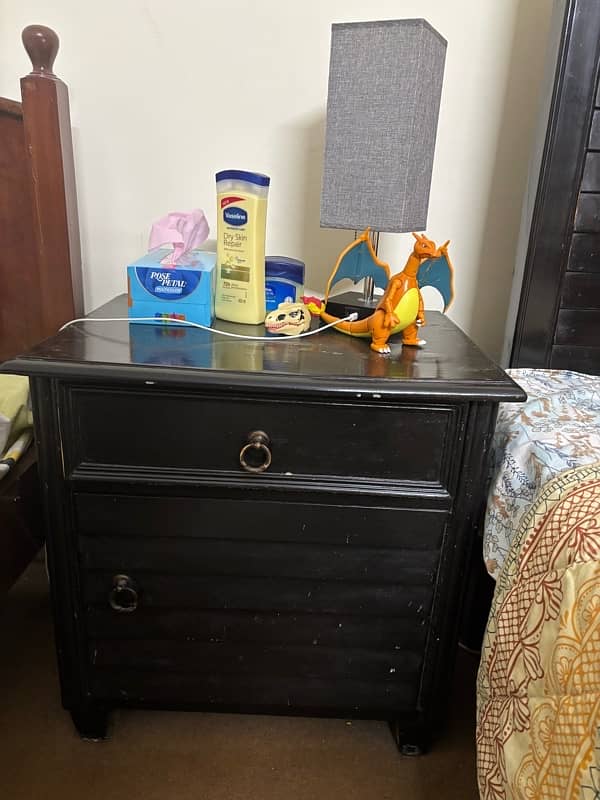 Double bed with side tables and dressing table 1