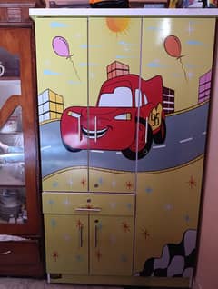 kids wardrobe