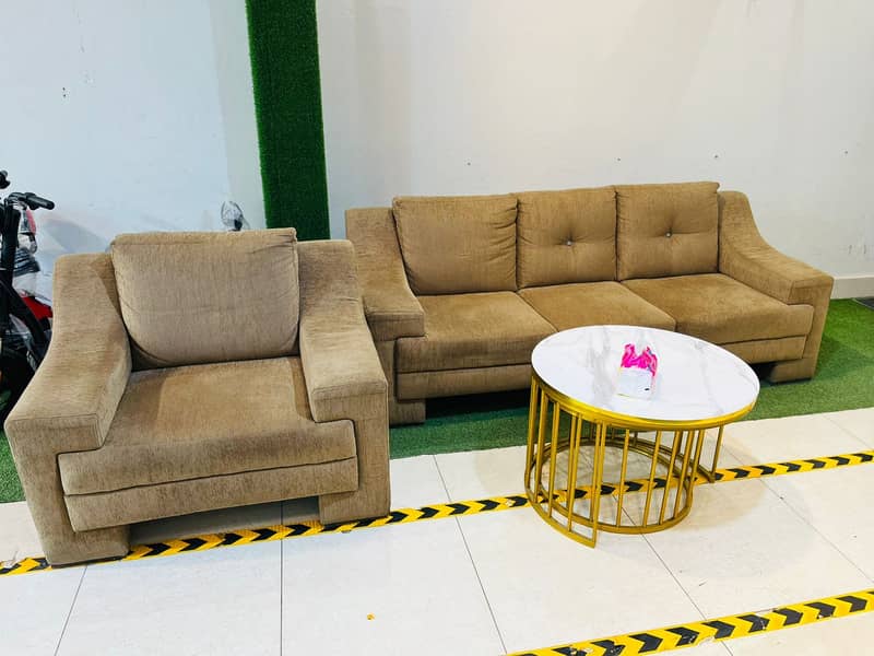 Sofa Set 3 + 1 & Table Set 0