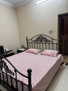 Complete bed set with new mattress