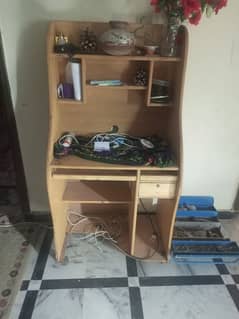 basic computer table