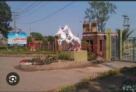 10 Marla Plot For Urgent Sale