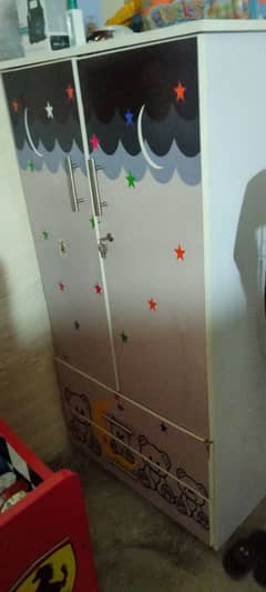 kids Almari for sale
