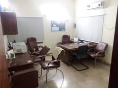 400SQYD 5 ROOMS PORTION AVALIABLE FOR SILENT COMMERCIAL