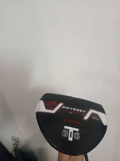 Odyssey putter with cover