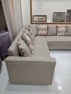 7 seater L shaped sofa,and 10 cushions