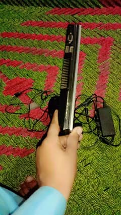 1 month used nice leptop