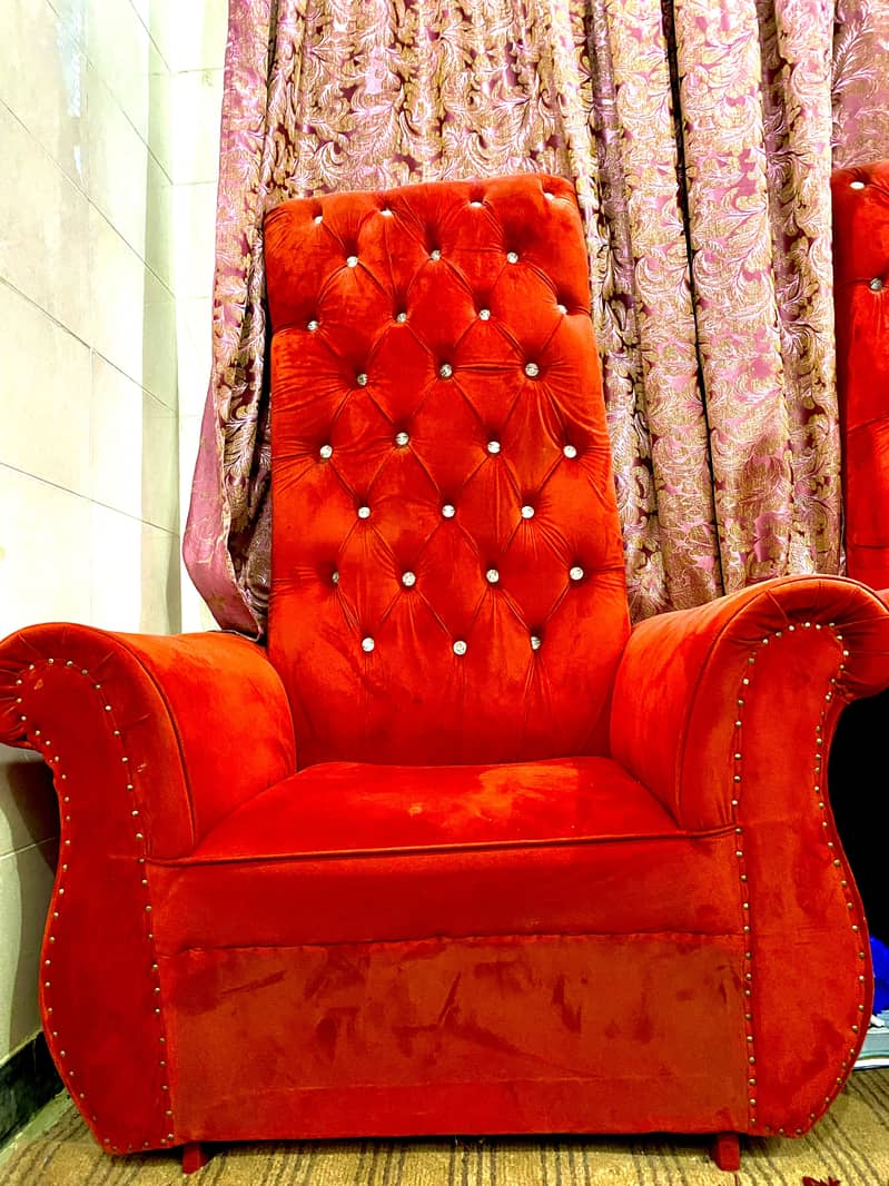2. Single seater sofa’s and one table only 1