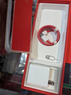 OnePlus 7T Box Pack