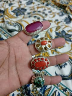 Marjan Mosonite Diamond Pukhraj with marjan Gum yaqoot