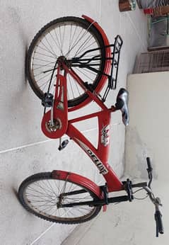 Deluxe Bicycle for sale in good condition