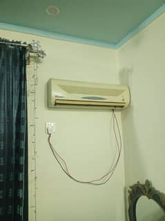 Dawlance 1 ton ac Full okay