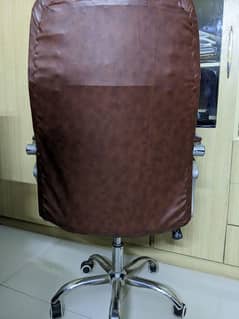 Revolving chair