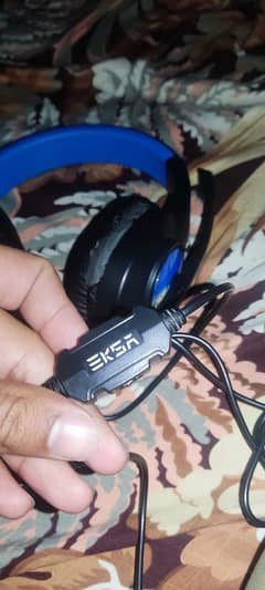 headphones