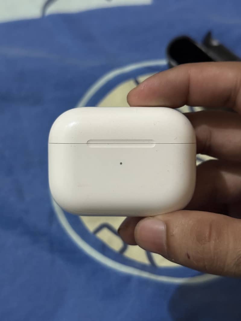 Apple Orignal Airpods Pro 1 generation 1