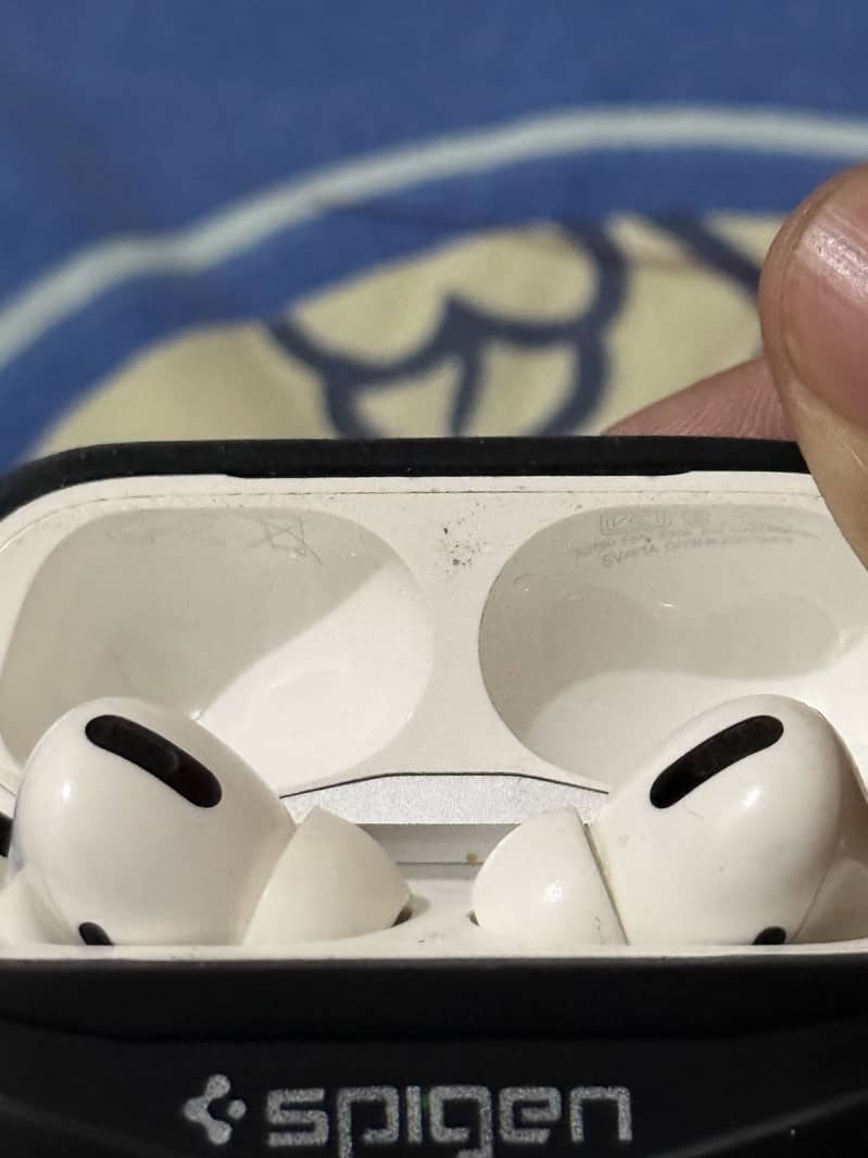 Apple Orignal Airpods Pro 1 generation 2