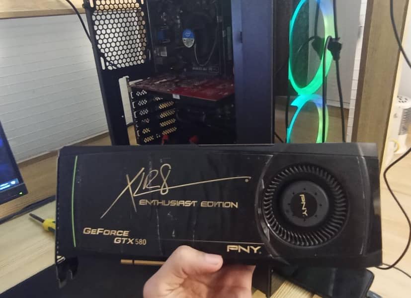 NVIDIA GTX 580 1.5Gb Gddr5 384bits(better than gtx 750ti /660/rx 550) 1