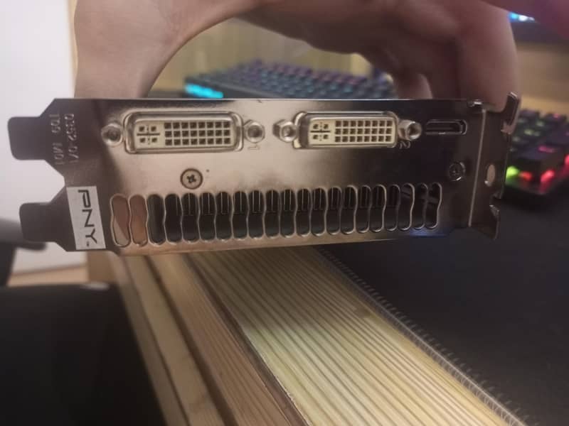 NVIDIA GTX 580 1.5Gb Gddr5 384bits(better than gtx 750ti /660/rx 550) 3