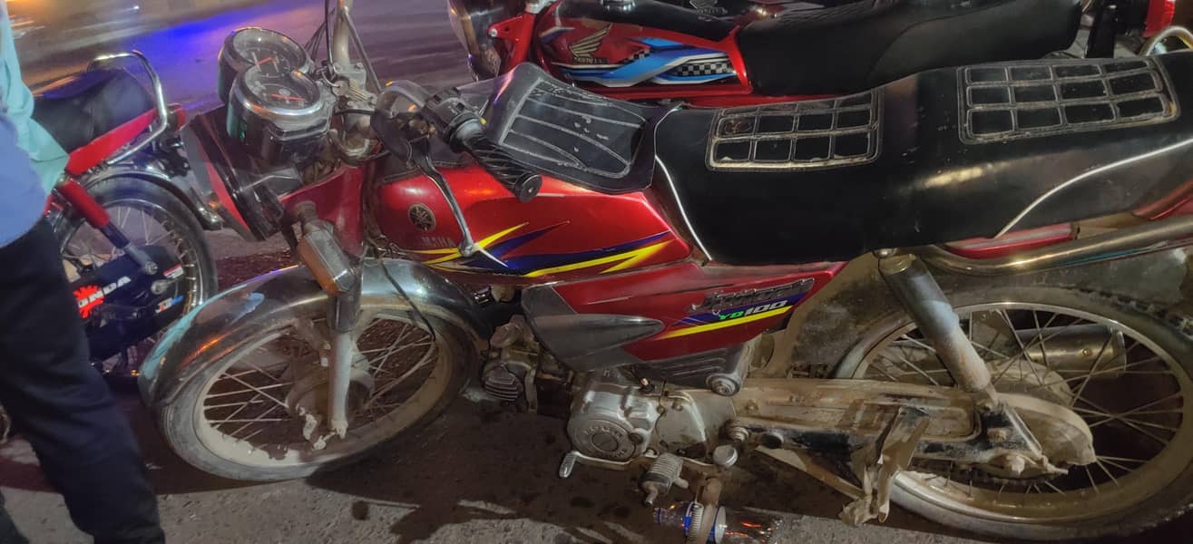 Yamaha janoon model 2011 - Standard - 1102013345