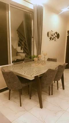 Unique Dining Set