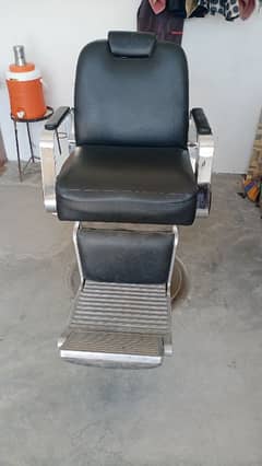saloon