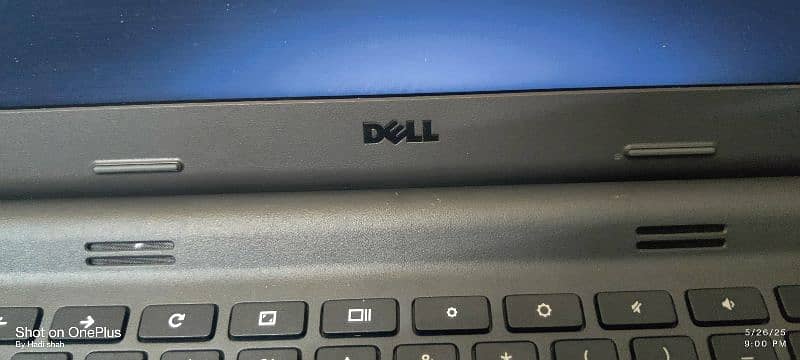 Dell new laptop with lush condition not used 10/10 with best price 1