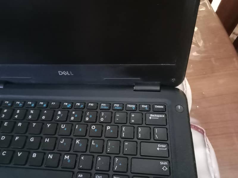 Dell Latitude 3300 core i3 7th Gen with DDR4 Ram slim machine 3