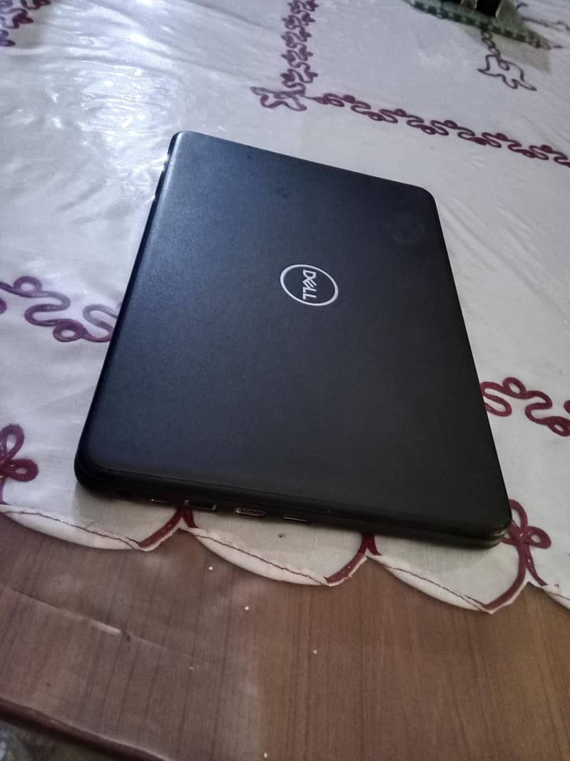 Dell Latitude 3300 core i3 7th Gen with DDR4 Ram slim machine 5