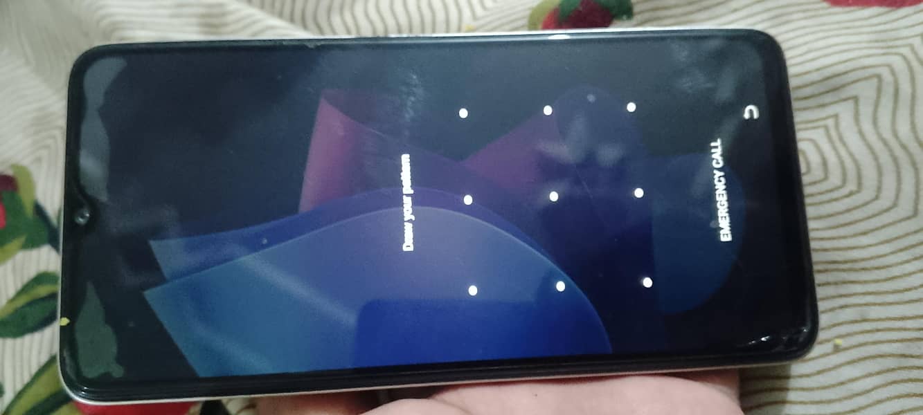 Tecno spark 10c 4+4 ram. 128 memory with box 2