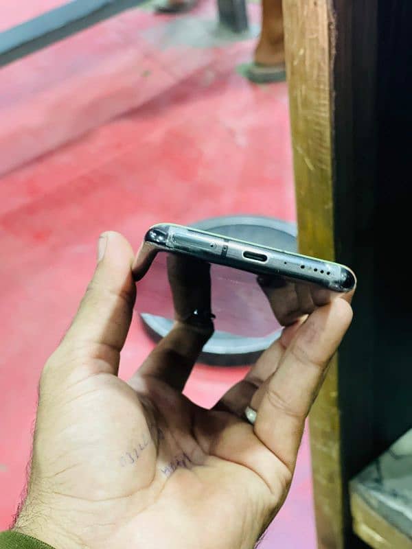 single sim 1 plus 7pro all clear display 10 by 10 condition 3