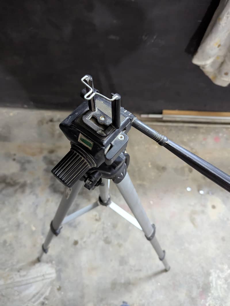 Camera and Mobile Tripod Available for Sell 3