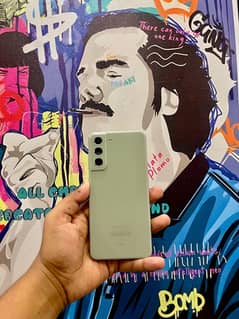 Samsung Mobile S21 FE 6,128